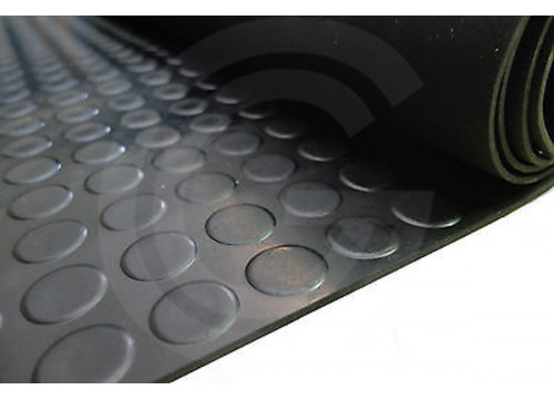 Stud rubber matting